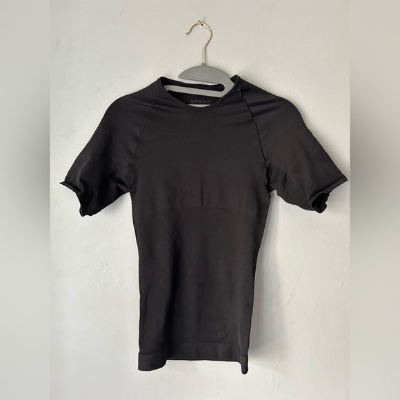 Spanx black, short sleeve compression tee. Women’s size large. - Picture 1 of 3
